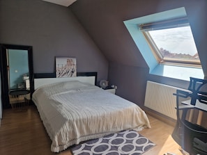 2 bedrooms, iron/ironing board, WiFi, bed sheets - Bed and Breakfast (Douai)