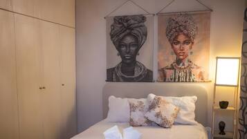 3 chambres, fer et planche à repasser, Wi-Fi, draps fournis
