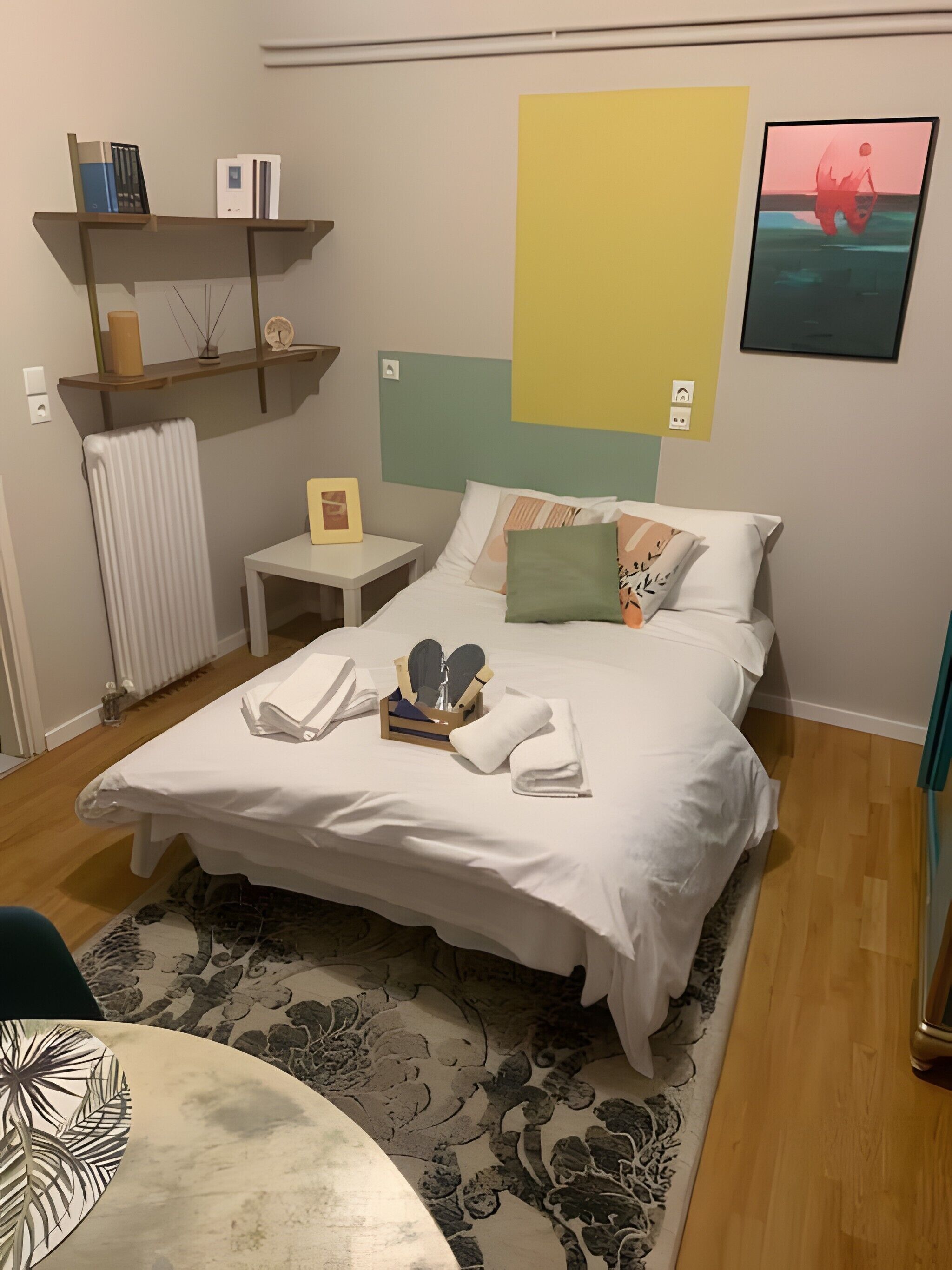 3 chambres, fer et planche à repasser, Wi-Fi, draps fournis