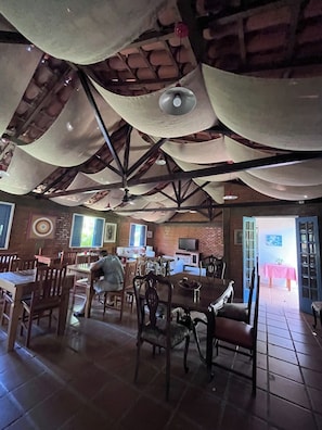 Dining - POUSADA DAS ESTRELAS (Tres Rios)
