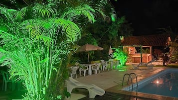 2 outdoor pools, pool umbrellas, pool loungers