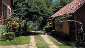 Gambar tidak terklasifikasi, 5 dari 108, tombol