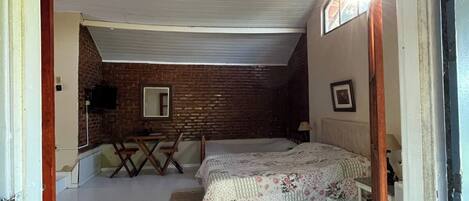 Basic Chalet, Non Smoking, Garden View | Bed sheets