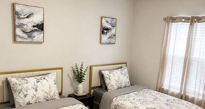 Spacious 4-bedroom house in enjoyable Stonecrest with AC