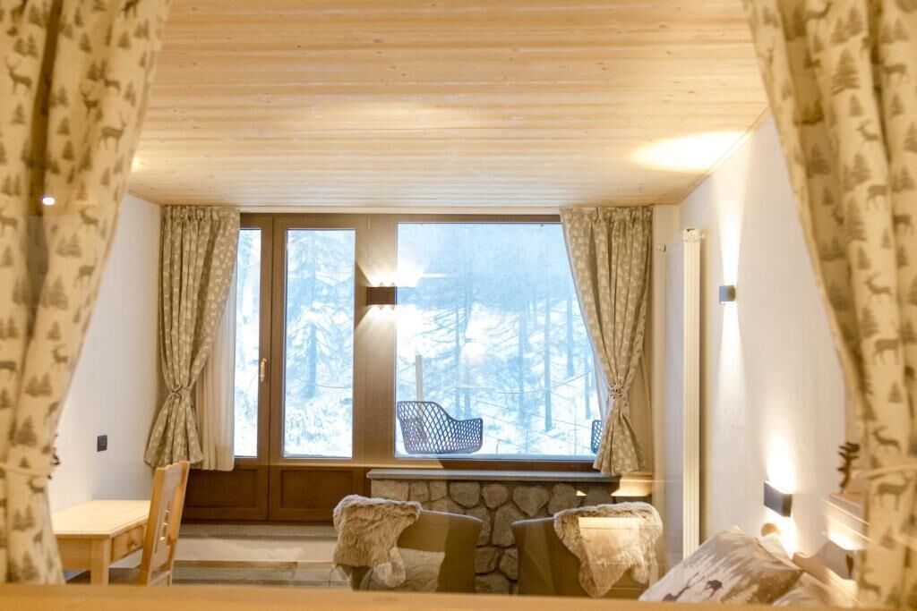 Superior Double Room, Mountain View | Living area