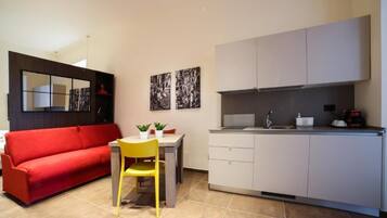 Family Room, Balcony, City View | In-room safe, blackout curtains, soundproofing