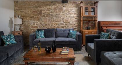 The Painswick Retreat