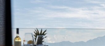 SARTI PREMIUM LUXURY SUITES