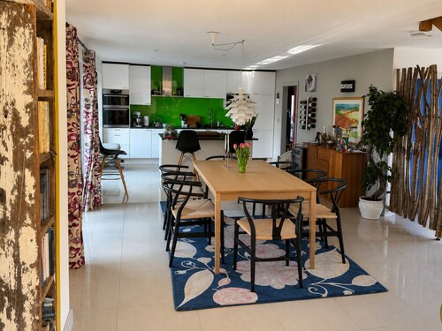 Outstanding contemporary country house, close to Bath with stunning views.