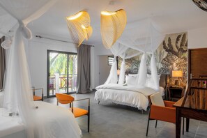 Chambre Quadruple Familiale, vue partielle sur l'océan | Wi-Fi gratuit