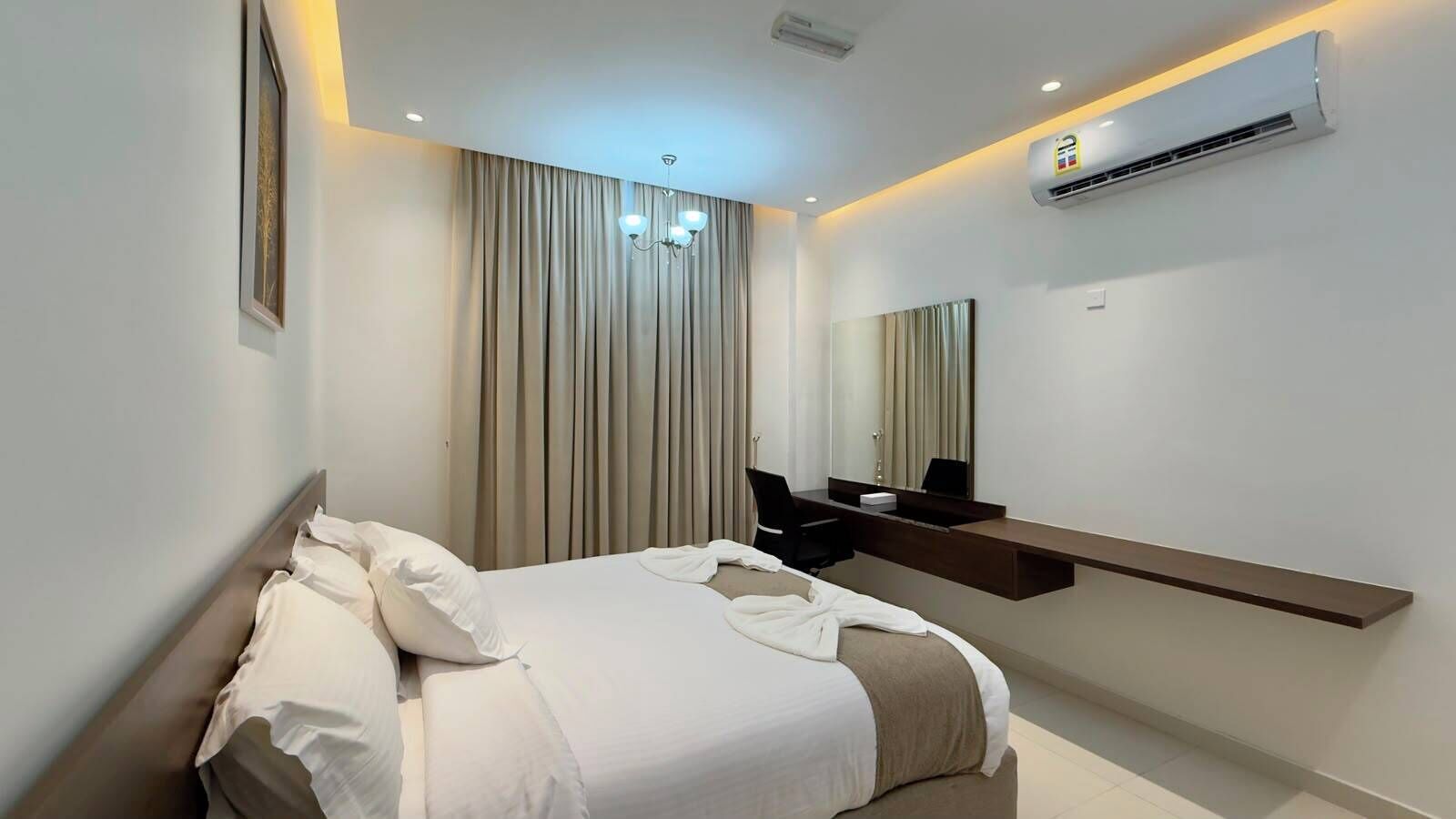 Premium bedding, desk, laptop workspace, iron/ironing board (on request)