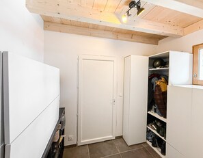 Interior - Chalet at 1,800 meters - Panoramic view - Sleeps 10. Perfect for families or friends (Valmeinier)