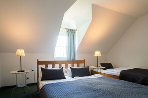 Room - Holiday Home 'Ferienhof Homann Sauerland - LH 8' with Shared Terrace and Wi-Fi (Brilon)