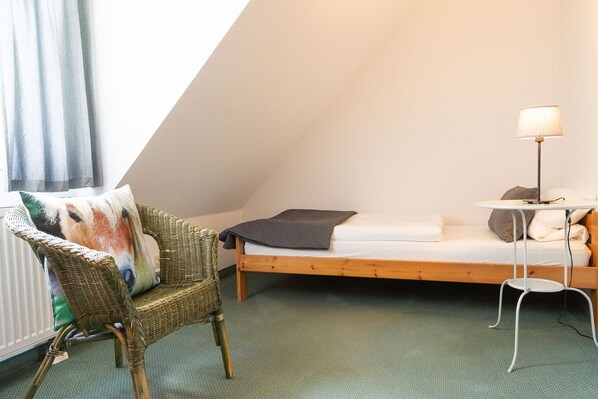 Room - Holiday Home 'Ferienhof Homann Sauerland - LH 8' with Shared Terrace and Wi-Fi (Brilon)