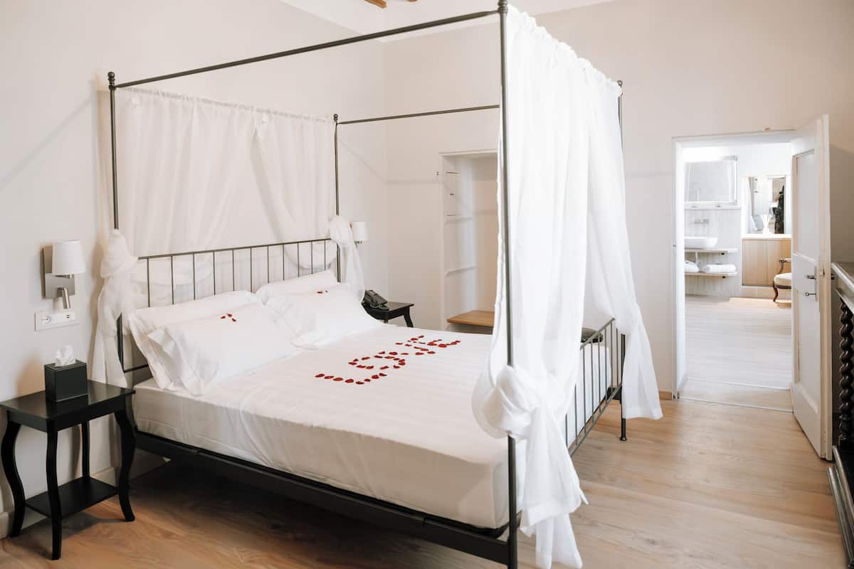 Premium Room, City View | In-room safe, blackout drapes, WiFi (free)