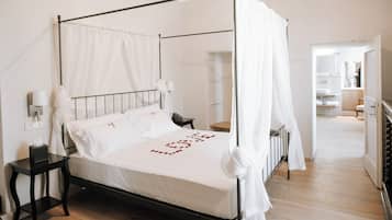 Habitación Premium, vista a la ciudad | Caja de seguridad en la habitación, cortinas blackout y wifi gratis