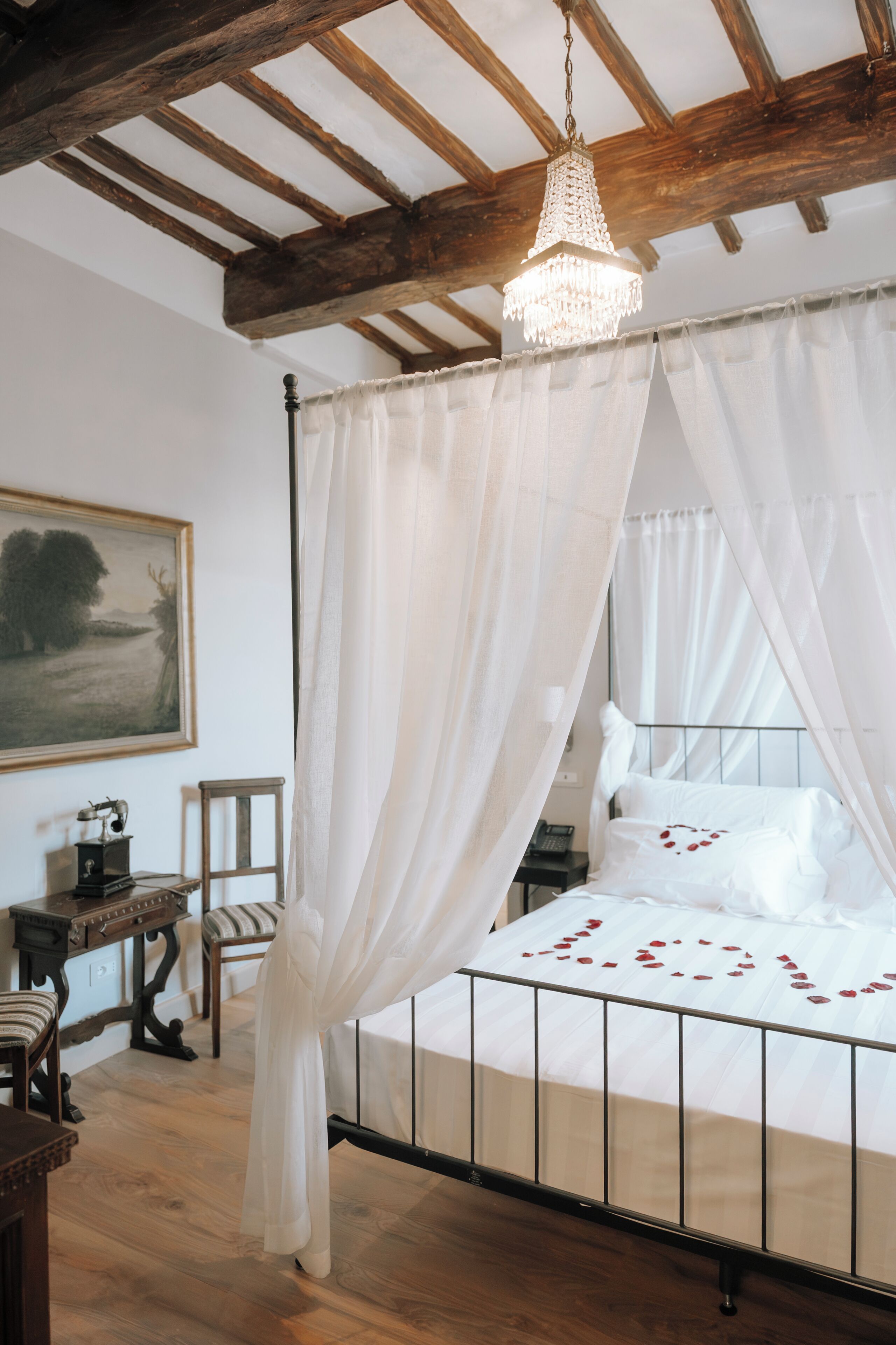 Habitación Premium, vistas al lago | Caja fuerte, cortinas opacas, wifi gratis