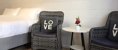 1 habitación, internet y ropa de cama
