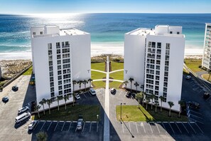 Unclassified image, 4 of 71, button - Stunning & Renovated 2 Bedroom ST 2105 (Destin)