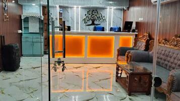 Deluxe-Doppelzimmer, Balkon, Gartenblick | Lobby