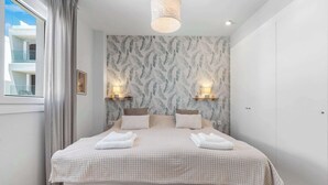 Unclassified image, 3 of 28, button - Rooftop* Terrace*pool*parking* Town view (Estepona)