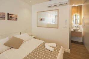 Ferros/tábuas de passar roupa, Wi-Fi, roupa de cama