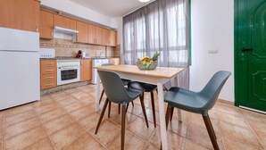 Private kitchen - Mar y Ola  - 250M to the beach By LVH (Playa Blanca)