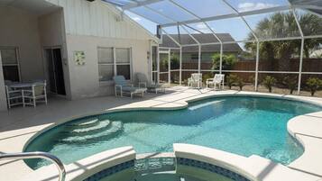 Outdoor pool, pool loungers