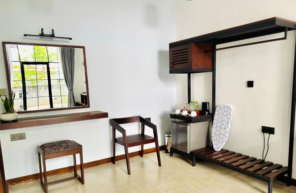 Family Room, Patio, Garden View | Interior
