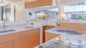 Private kitchen - Bali 4.2 A/C & GEN & WM - First Spark (Skradin)