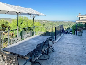 House, 3 Bedrooms, Garden View | Outdoor dining - Gold Mountain Villa (El Dorado Hills)