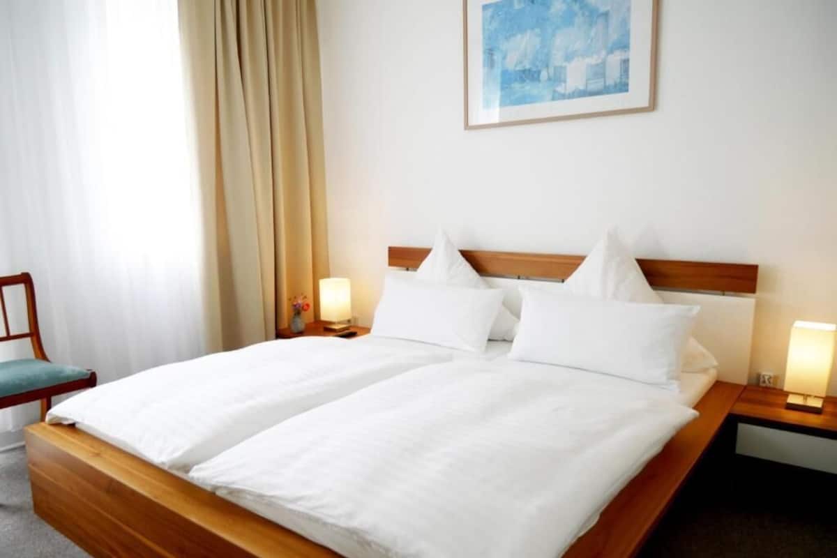 Double Room | WiFi (free)