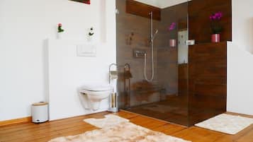 Apartment, City View | Bathroom