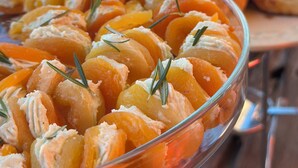 Ảnh chưa phân loại, 3 trong số 22 ảnh, nút