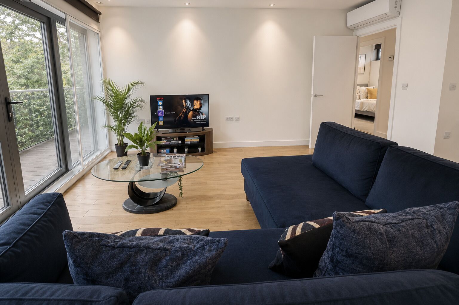 Modern 2-bedroom Flat W/ Ac & Balcony In Angel Near King's Cros & Regent's Canal - Bloomsbury