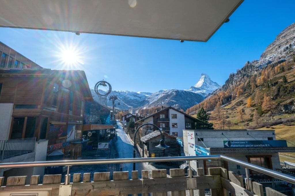 Appartement, balcon, vue montagne | Enceinte de l’hébergement
