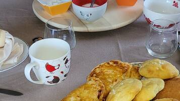 Petit déjeuner servi en supplément
