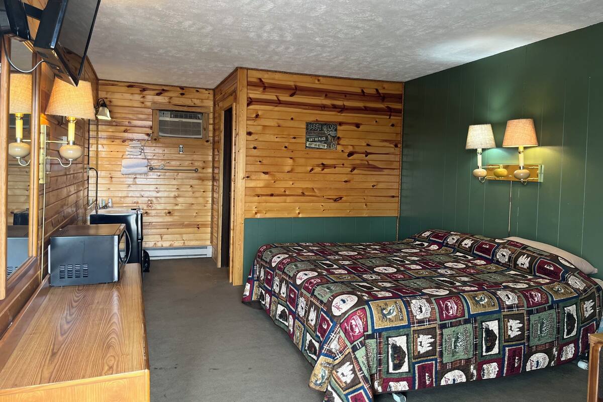 Double Room | Desk, laptop workspace, WiFi (free)