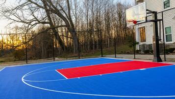 Sport court