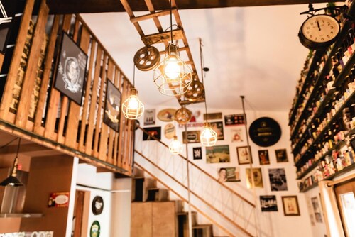 Apartment 'La Morada De La Cerveza Superior' with Balcony, Wi-Fi and Air Conditioning
