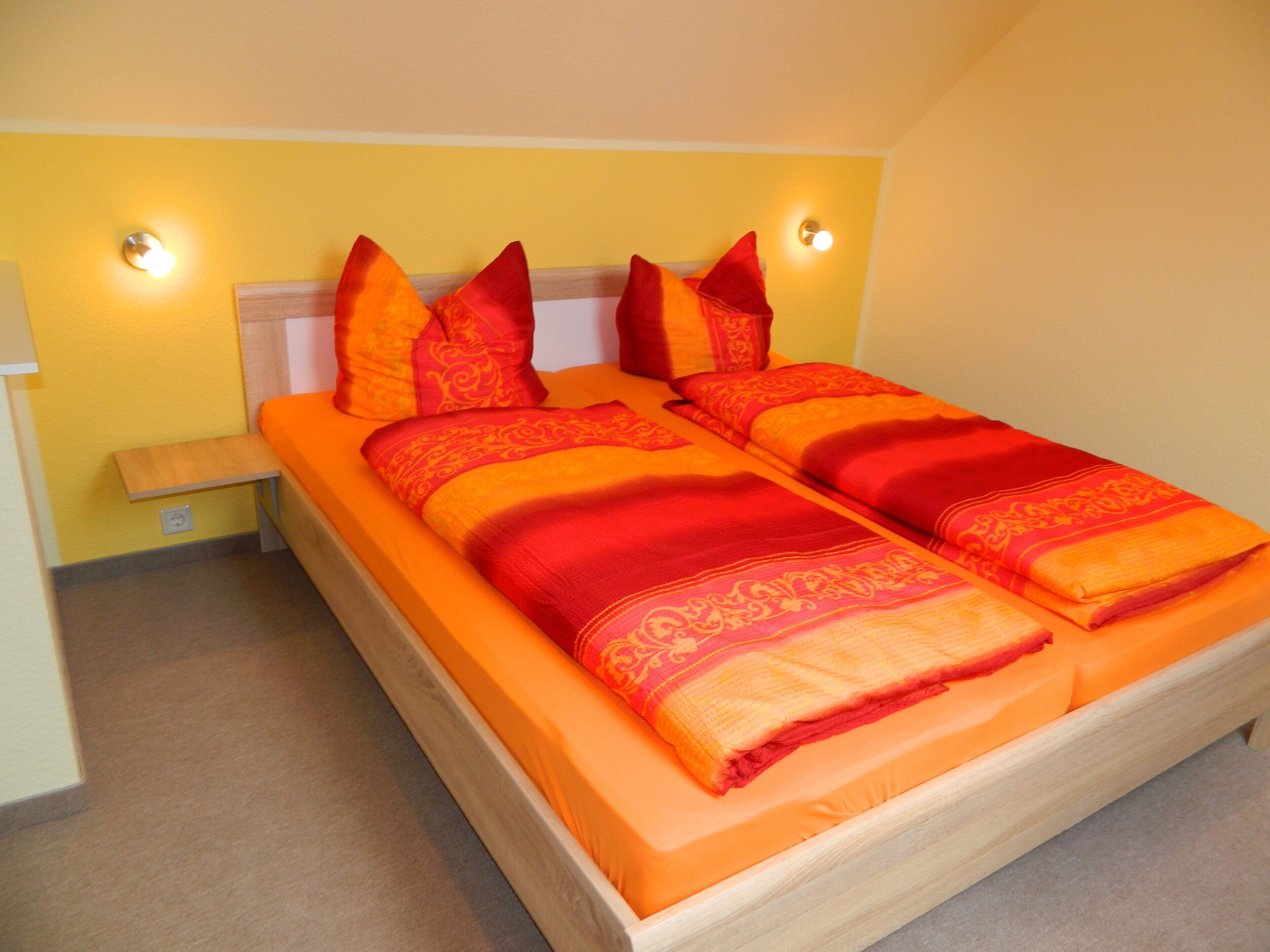 2 bedrooms, WiFi, bed sheets