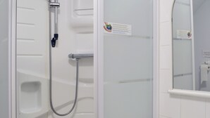 Kamar Standar, pemandangan danau | Kamar mandi