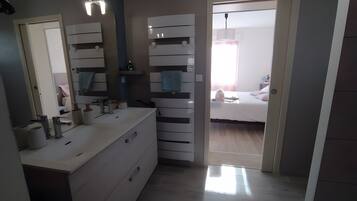 1 chambre, Wi-Fi, draps fournis