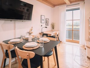 Dining - Vrbo Property (Hauzenberg)