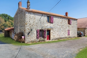 Exterior - La Brosse Country House – Peace, Space & Nature Near Les Sables-d'Olonne (Saint-Julien-des-Landes)