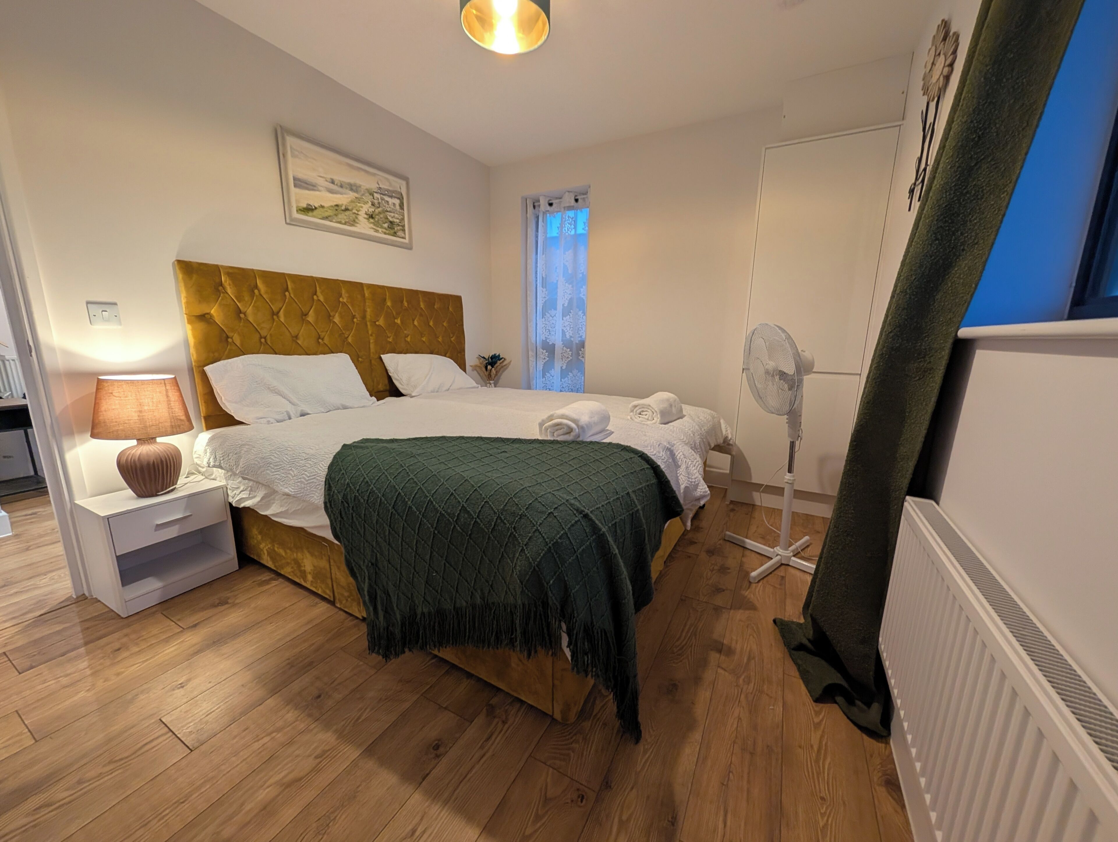 2 bedrooms, iron/ironing board, WiFi (free), bed sheets