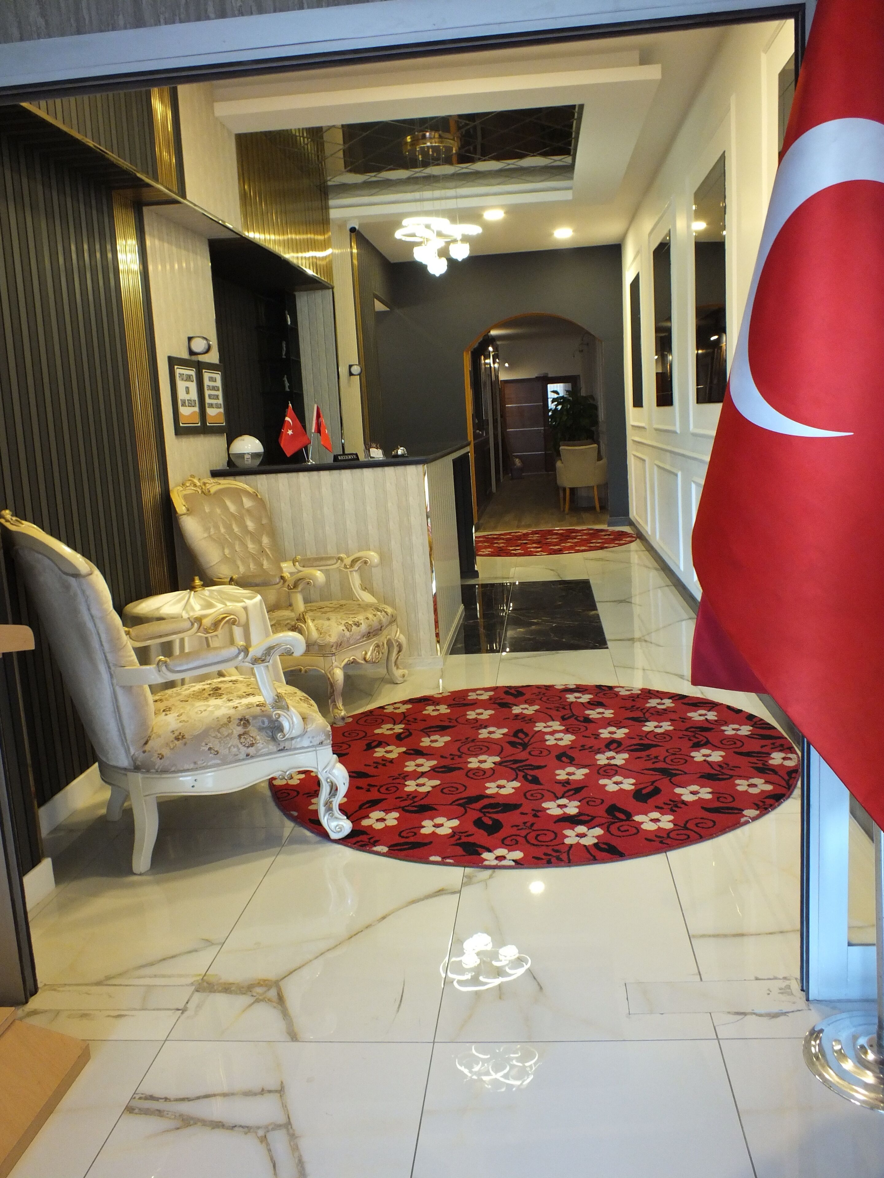 Deluxe Apartment, City View | Lobby