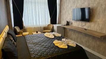 Deluxe Apartment, City View | Desk, laptop workspace, free WiFi