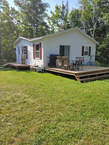 Pigeon-Beach Cabin