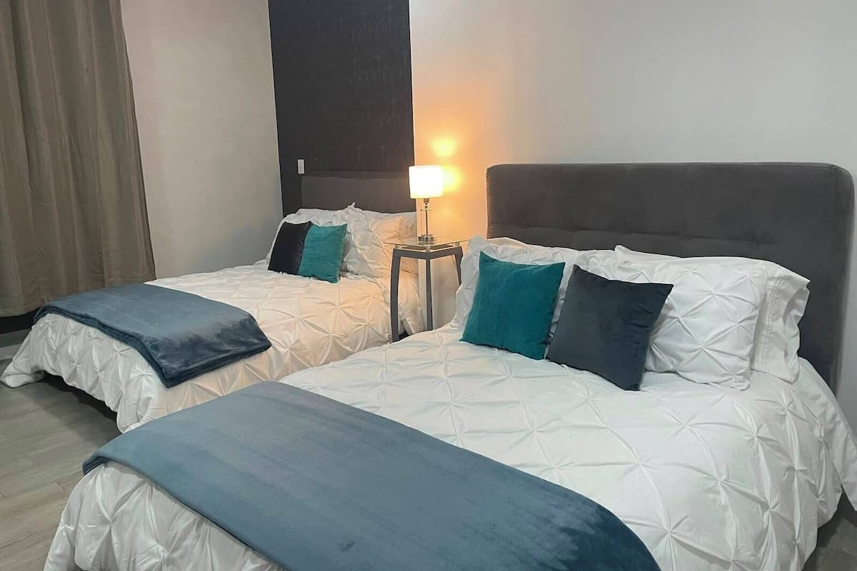 Quadruple Room, Balcony, Courtyard View | Wi-fi percuma 